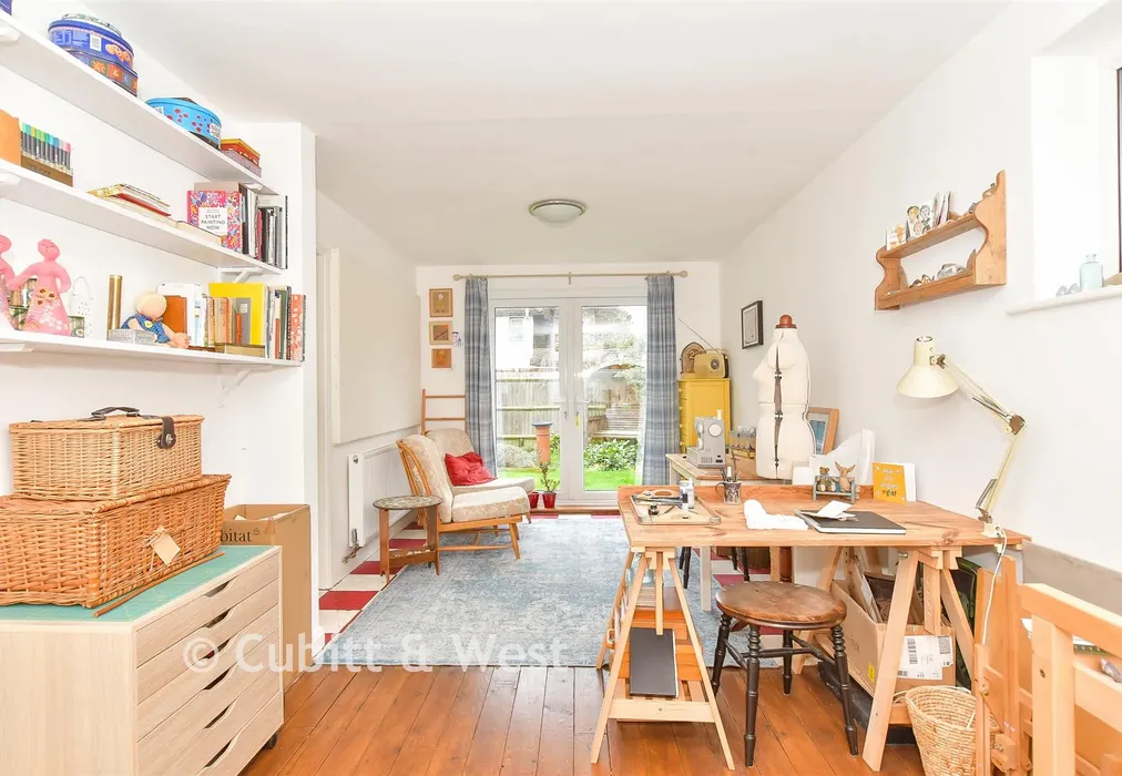 Family Room/ Bedroom 3 - Kent Road, Littlehampton, West Sussex - Wards of Kent