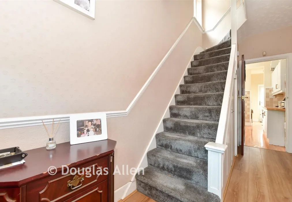 Hallway - Primrose Avenue, Chadwell Heath, Essex - Wards of Kent