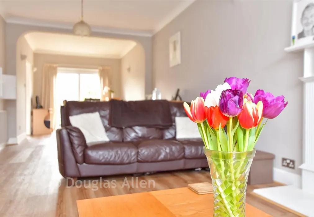 Internal Lifestyle Photograph - Primrose Avenue, Chadwell Heath, Essex - Wards of Kent