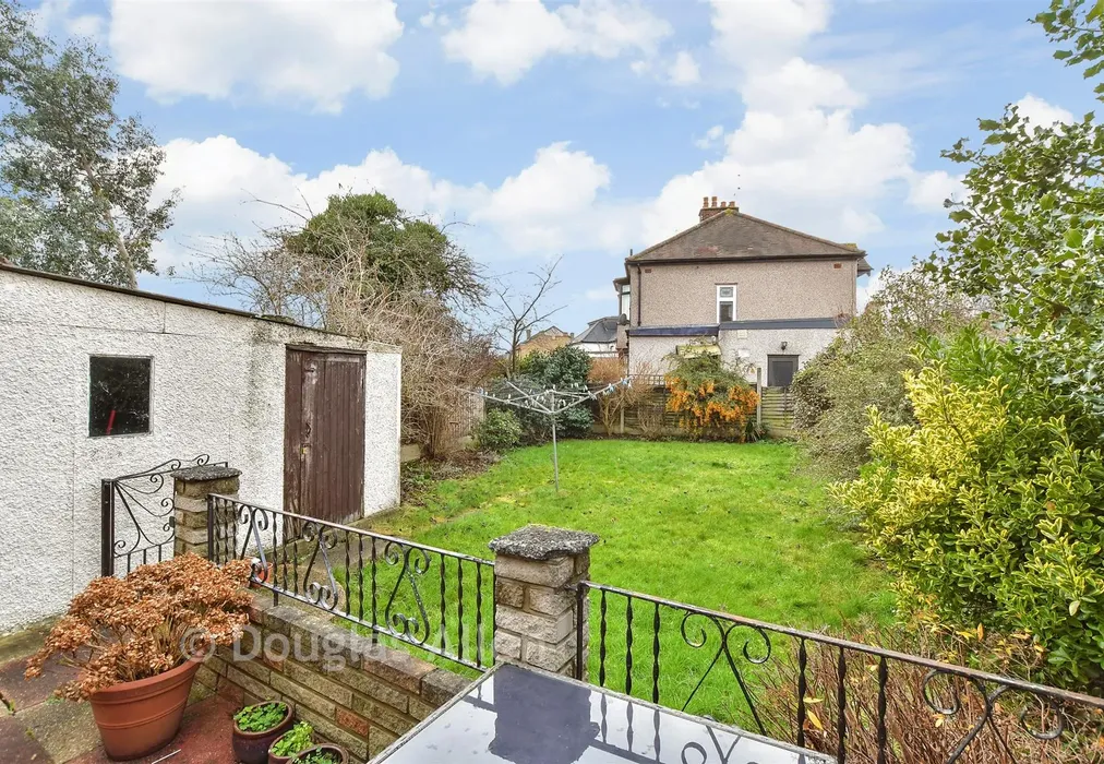 Rear Garden - Primrose Avenue, Chadwell Heath, Essex - Wards of Kent