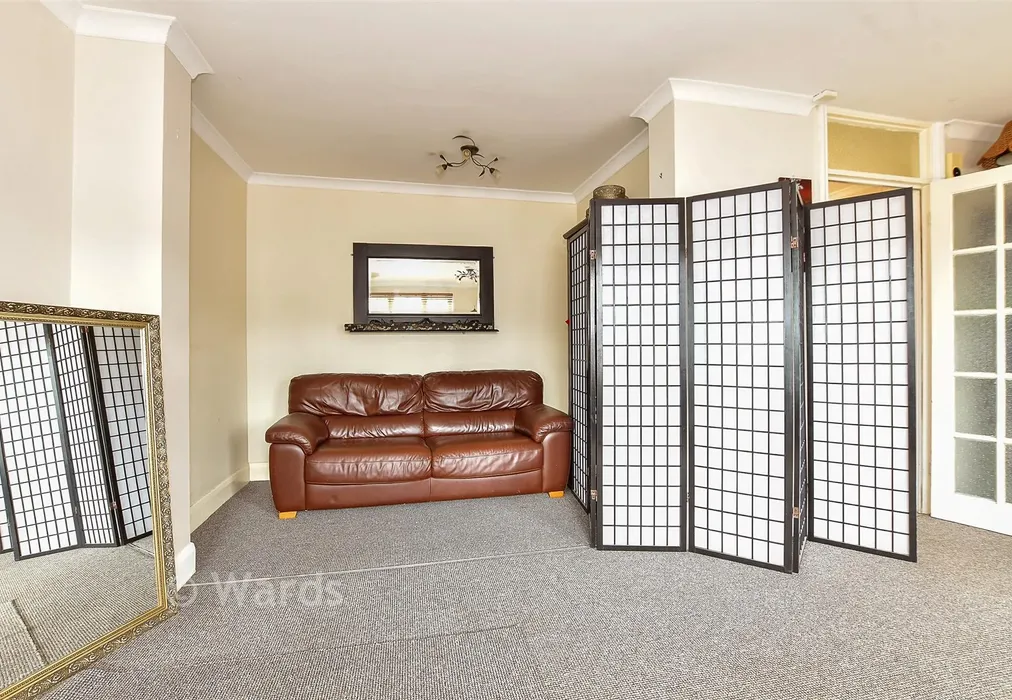 Lounge - South Road, Hythe, Kent - Wards of Kent