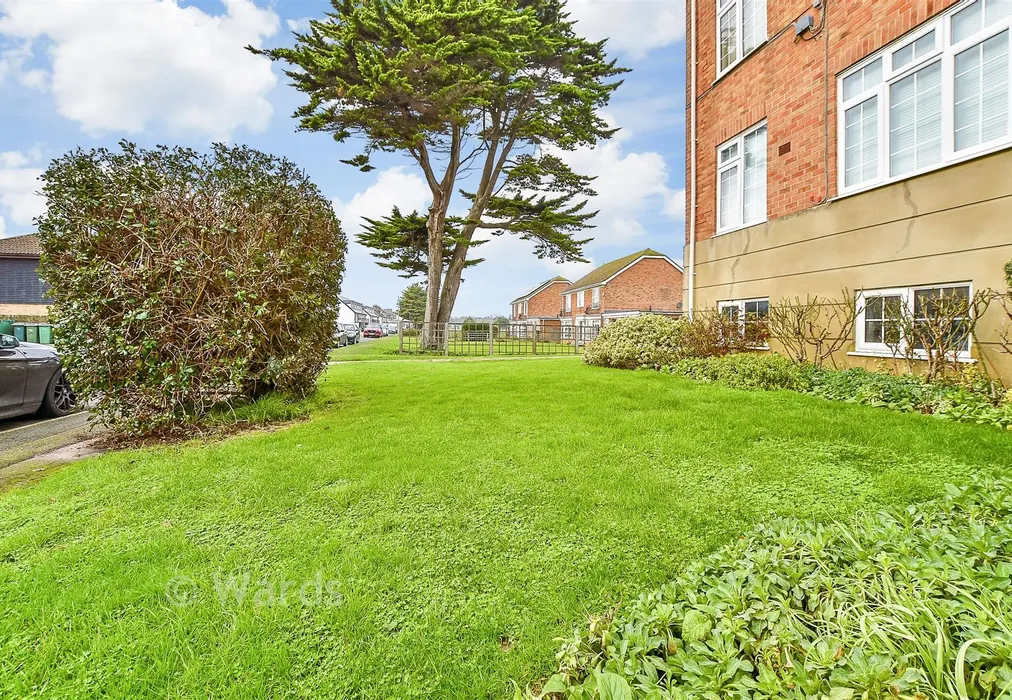 Communal Gardens - South Road, Hythe, Kent - Wards of Kent