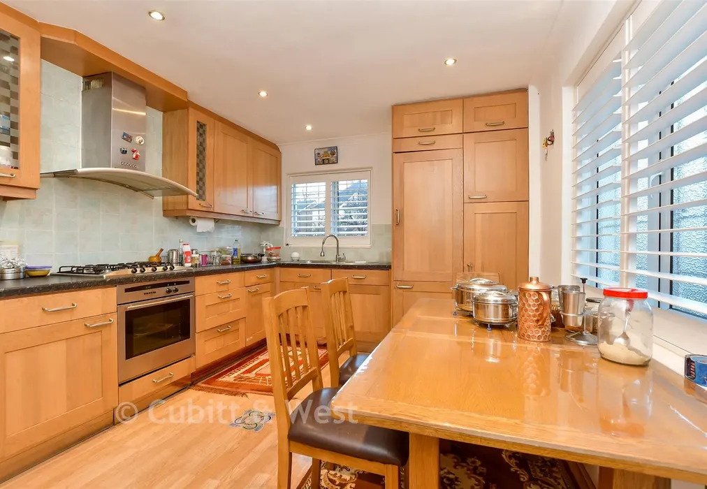 Kitchen - Hillside Road, Sutton, Surrey - Wards of Kent