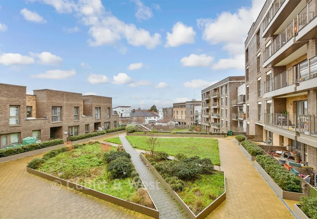 Communal Gardens - Purley Way, Croydon, Surrey - Wards of Kent