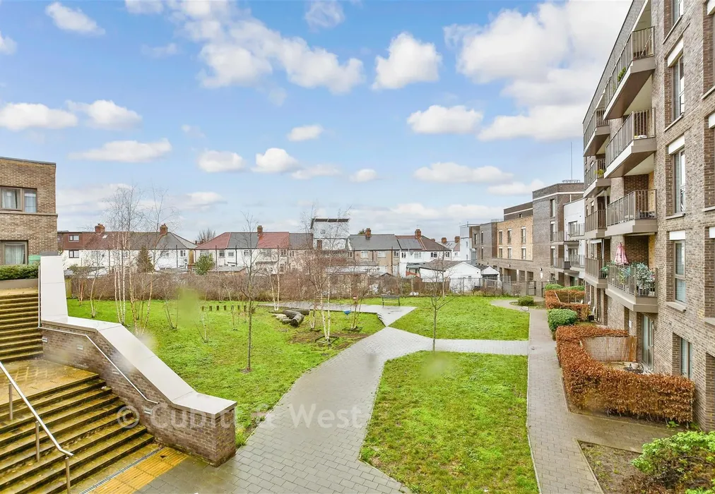 Communal Gardens - Purley Way, Croydon, Surrey - Wards of Kent