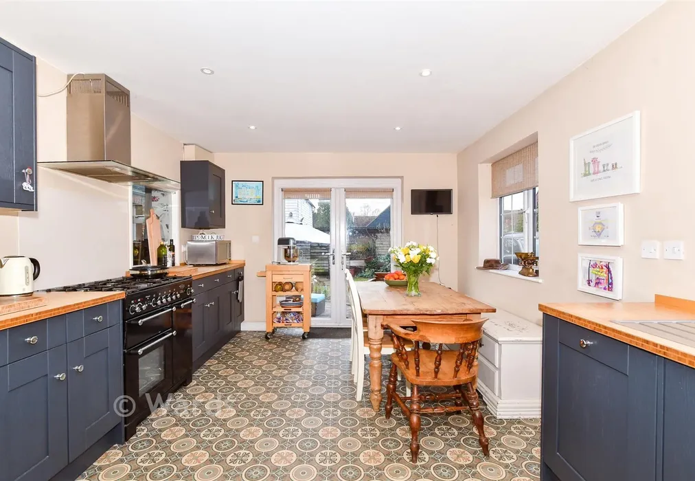 Kitchen/Diner - Vicarage Road, Yalding, Maidstone, Kent - Wards of Kent
