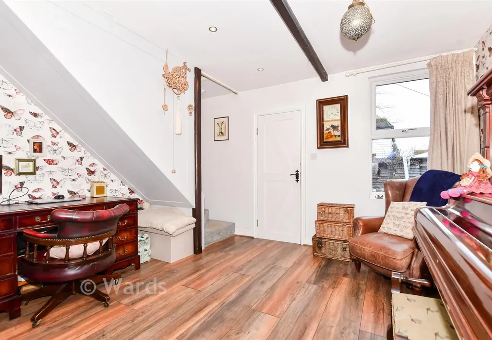 Lounge - Vicarage Road, Yalding, Maidstone, Kent - Wards of Kent