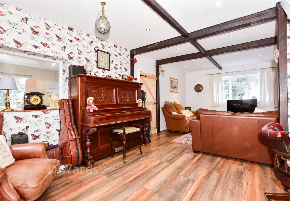 Lounge - Vicarage Road, Yalding, Maidstone, Kent - Wards of Kent
