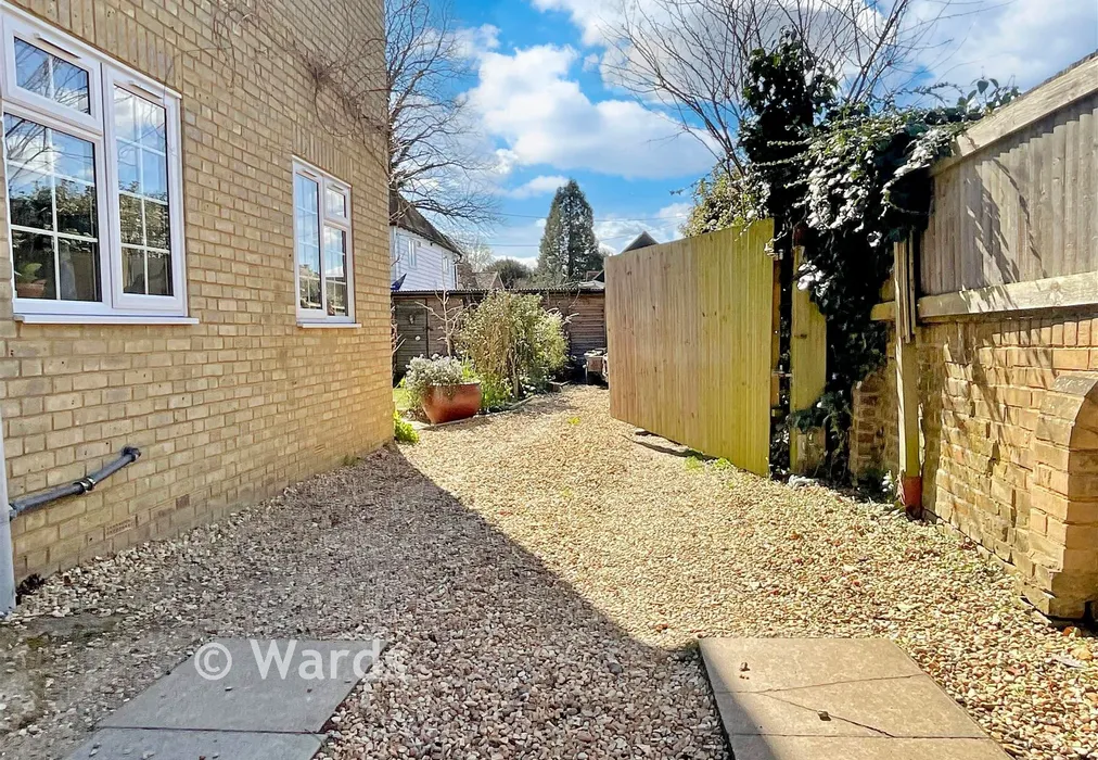 Drive - Vicarage Road, Yalding, Maidstone, Kent - Wards of Kent