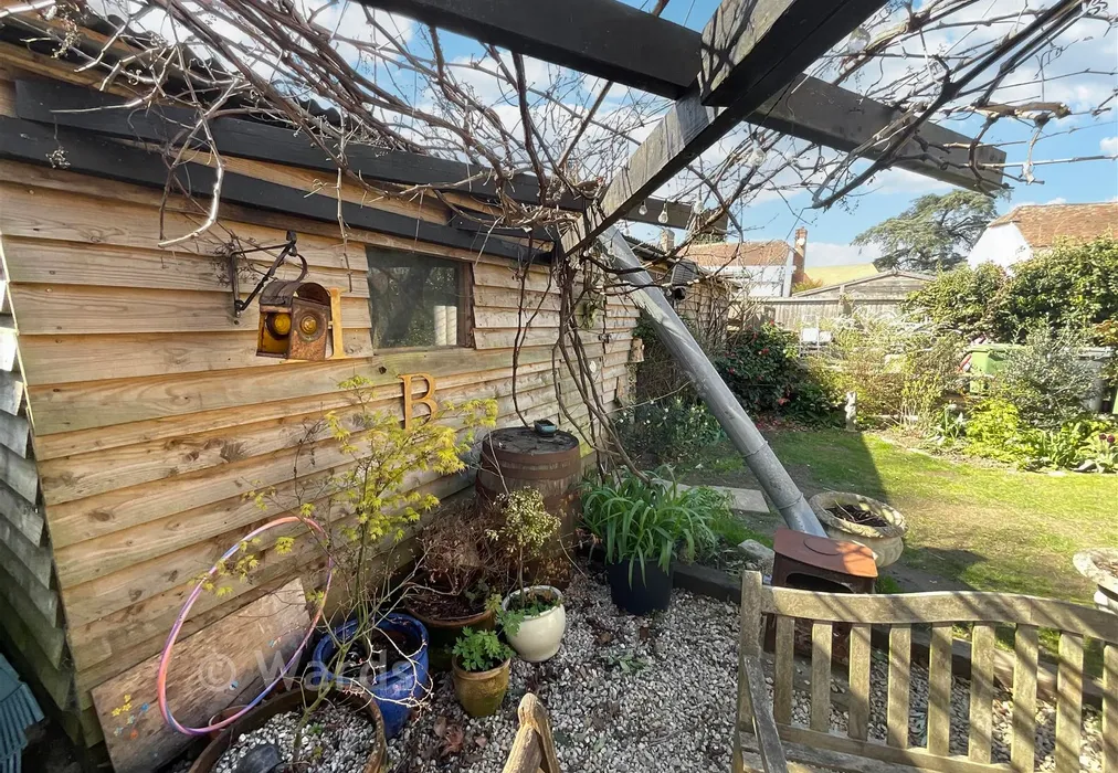 Workshop - Vicarage Road, Yalding, Maidstone, Kent - Wards of Kent