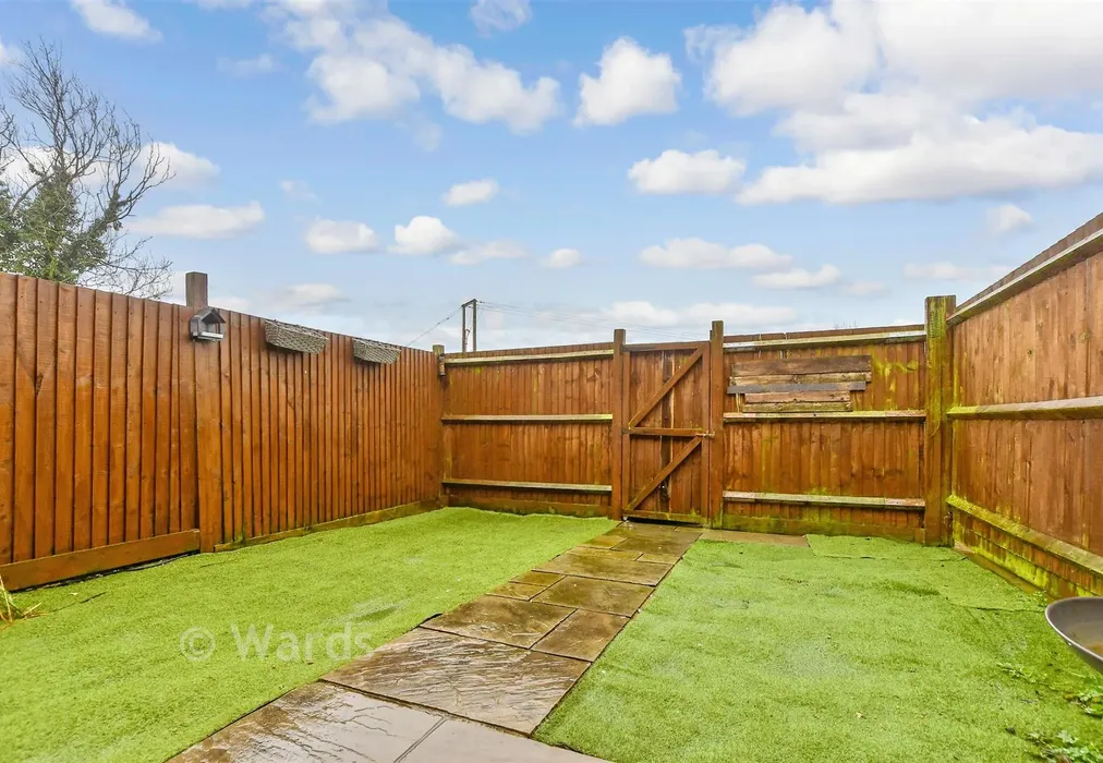 Rear Garden - Smiths Close, Brenzett, Romney Marsh, Kent - Wards of Kent