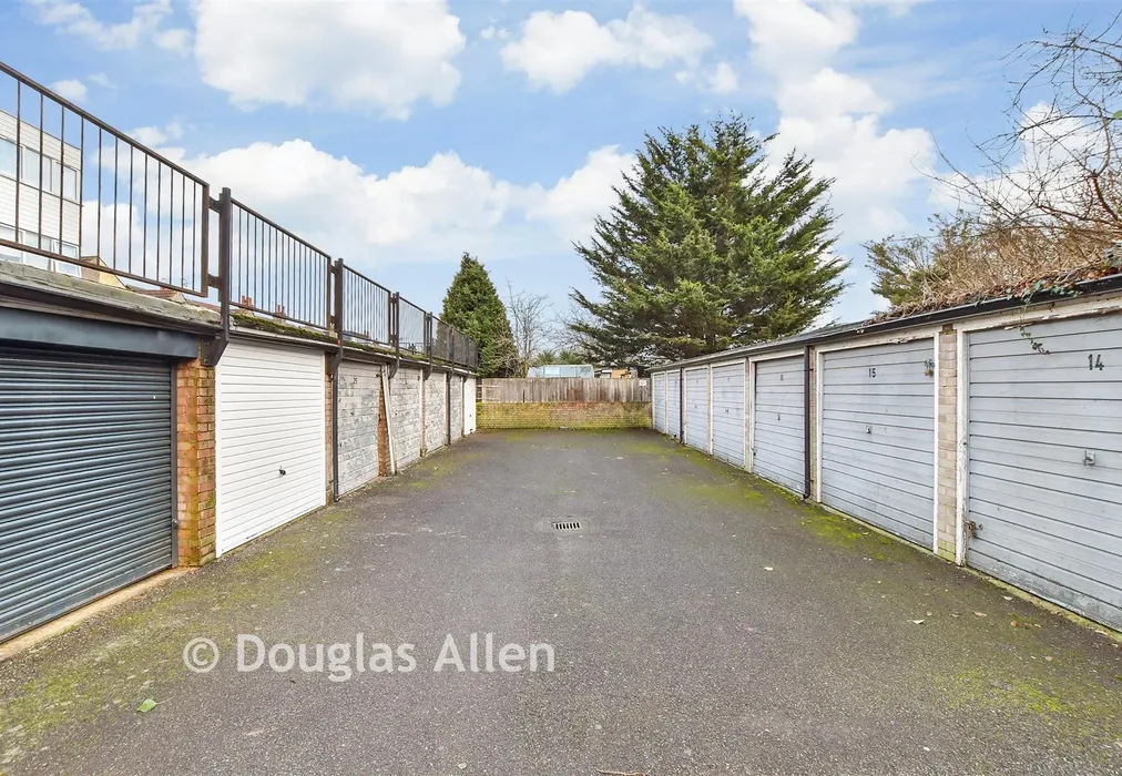 Garage - Winston Close, Romford, Essex - Wards of Kent