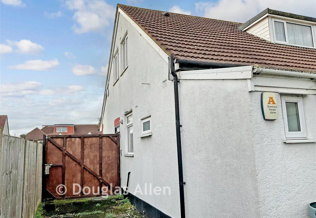 Side View - Lodge Lane, Romford, Essex - Wards of Kent