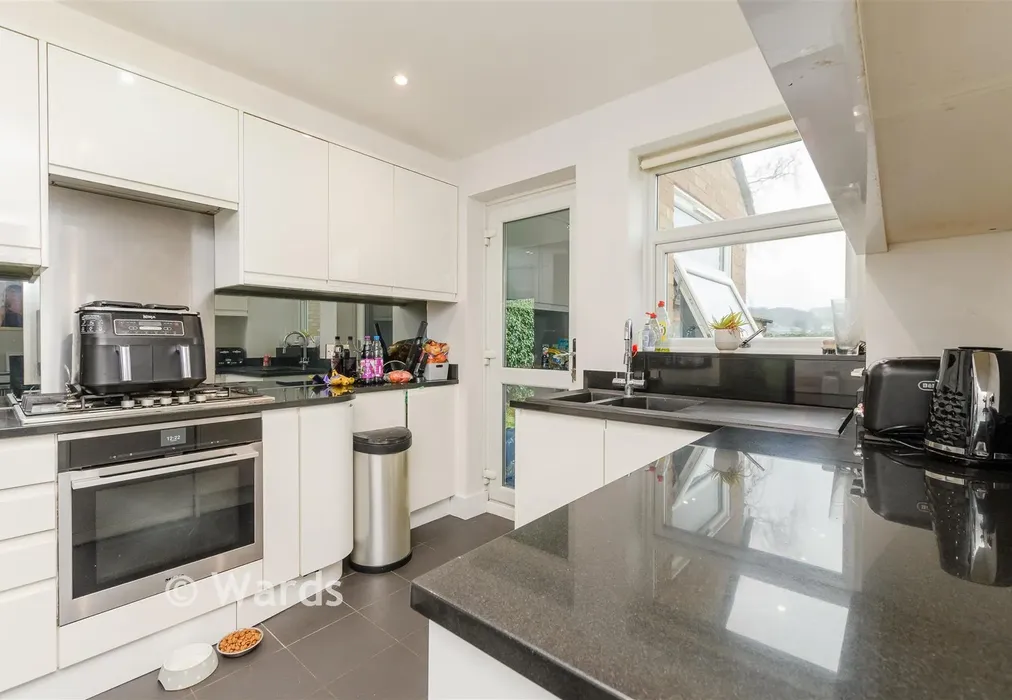 Kitchen - Northdown Road, Longfield, Kent - Wards of Kent