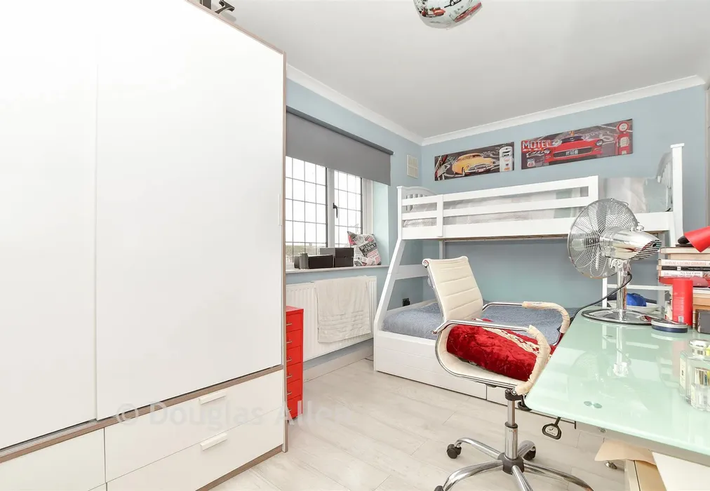 Bedroom 2 - Hind Close, Chigwell, Essex - Wards of Kent