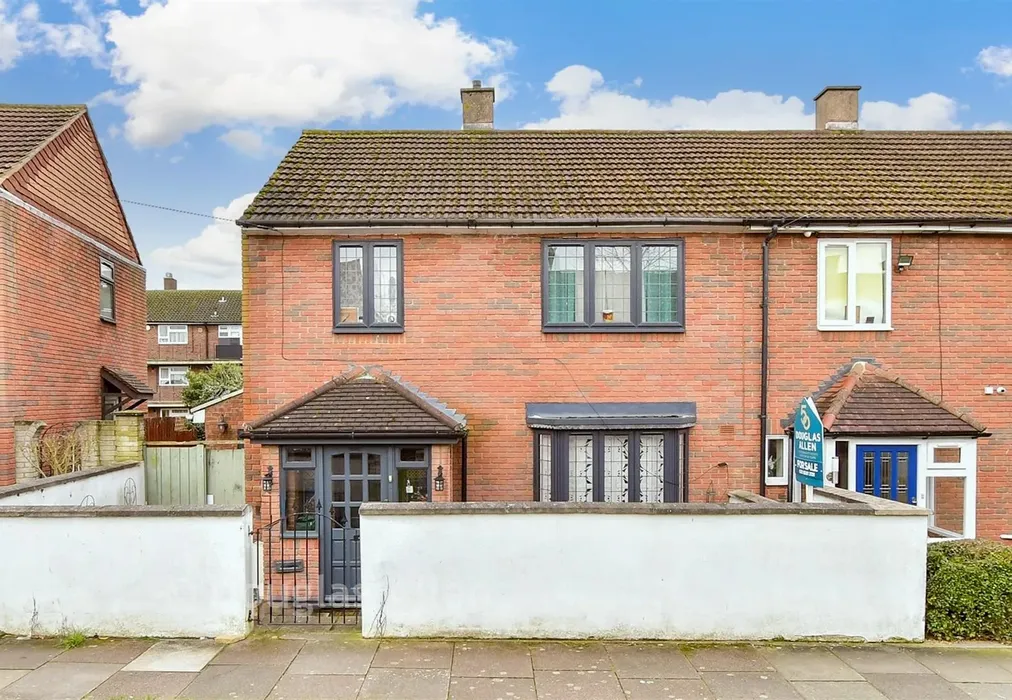 External (Web) - Hind Close, Chigwell, Essex - Wards of Kent