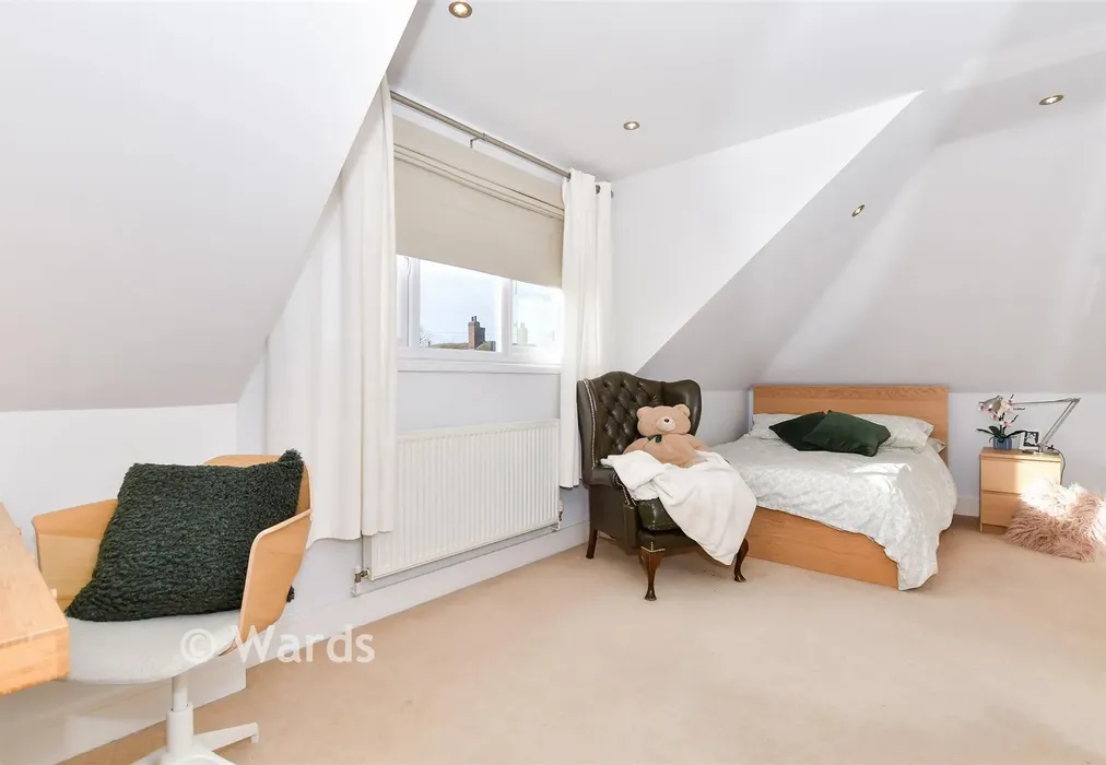 Bedroom 3 - London Road, Newington, Sittingbourne, Kent - Wards of Kent