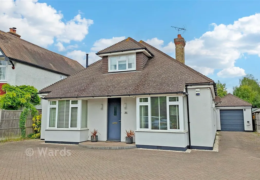 Front - London Road, Newington, Sittingbourne, Kent - Wards of Kent