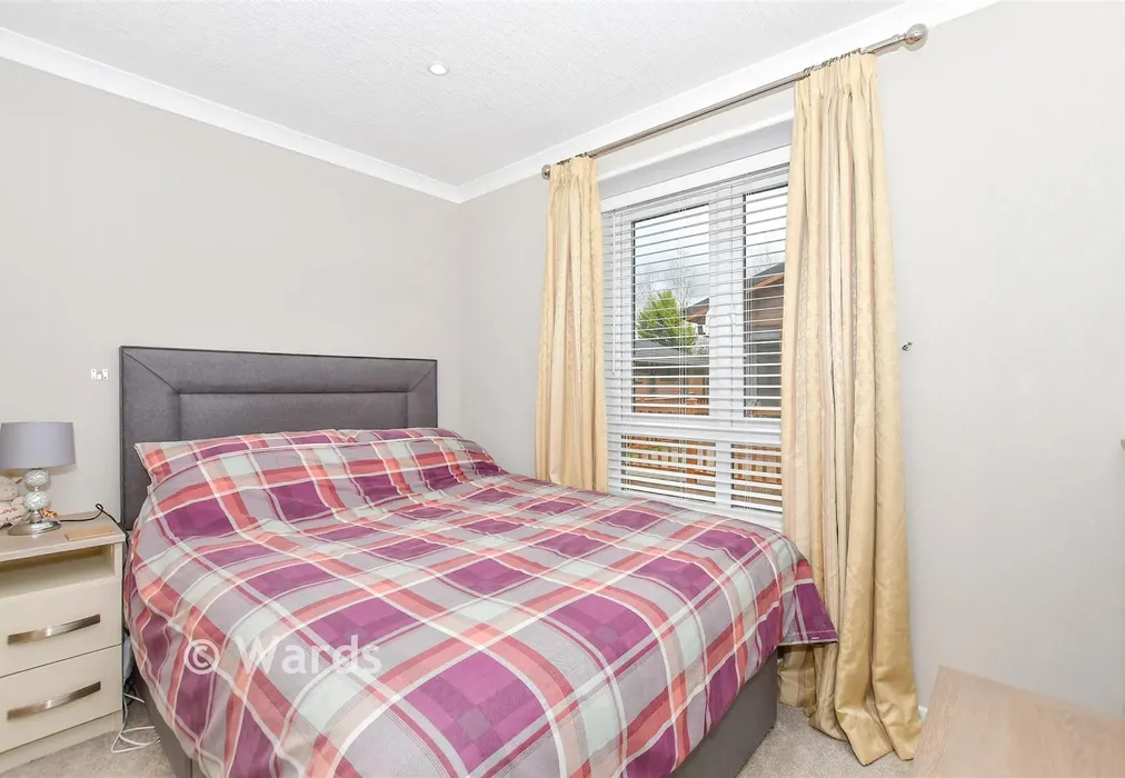 Bedroom 2 - The Heath, East Malling, West Malling, Kent - Wards of Kent