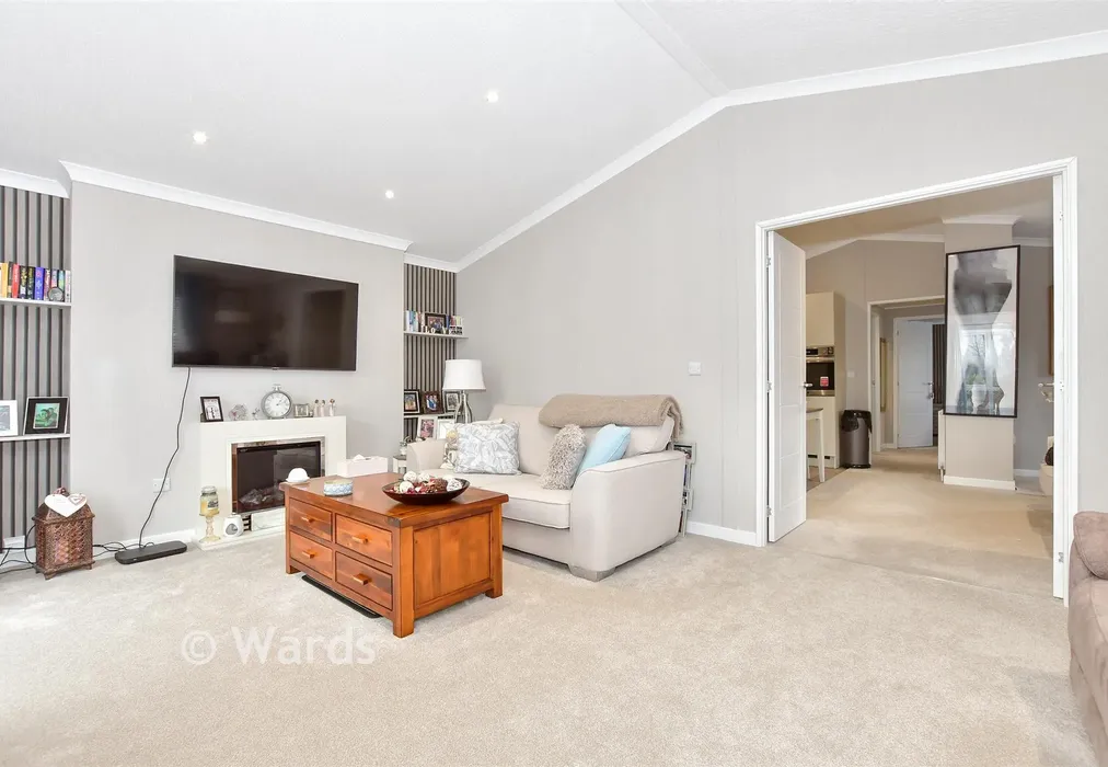 Lounge - The Heath, East Malling, West Malling, Kent - Wards of Kent