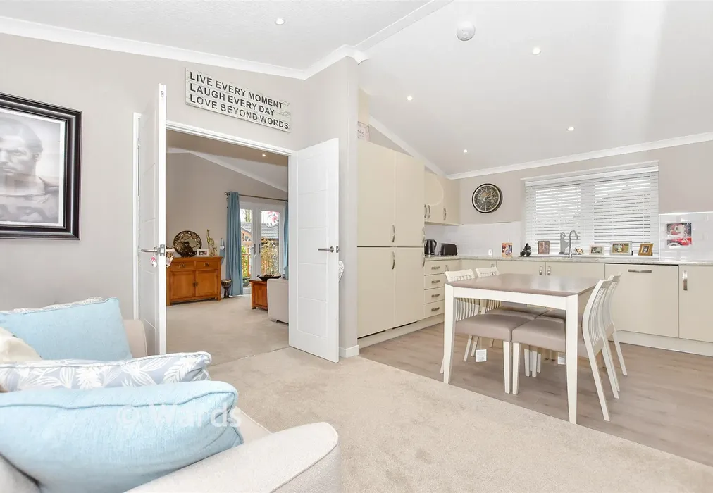 Kitchen/Diner - The Heath, East Malling, West Malling, Kent - Wards of Kent
