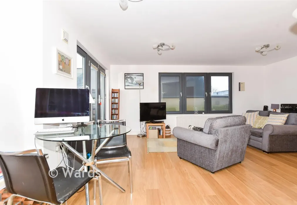 Lounge - Church Street, Maidstone, Kent - Wards of Kent