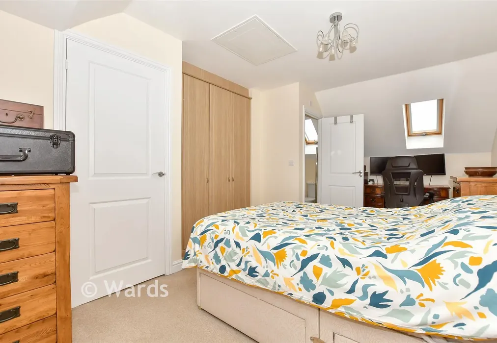 Bedroom 1 - Albion Drive, Larkfield, Aylesford, Kent - Wards of Kent