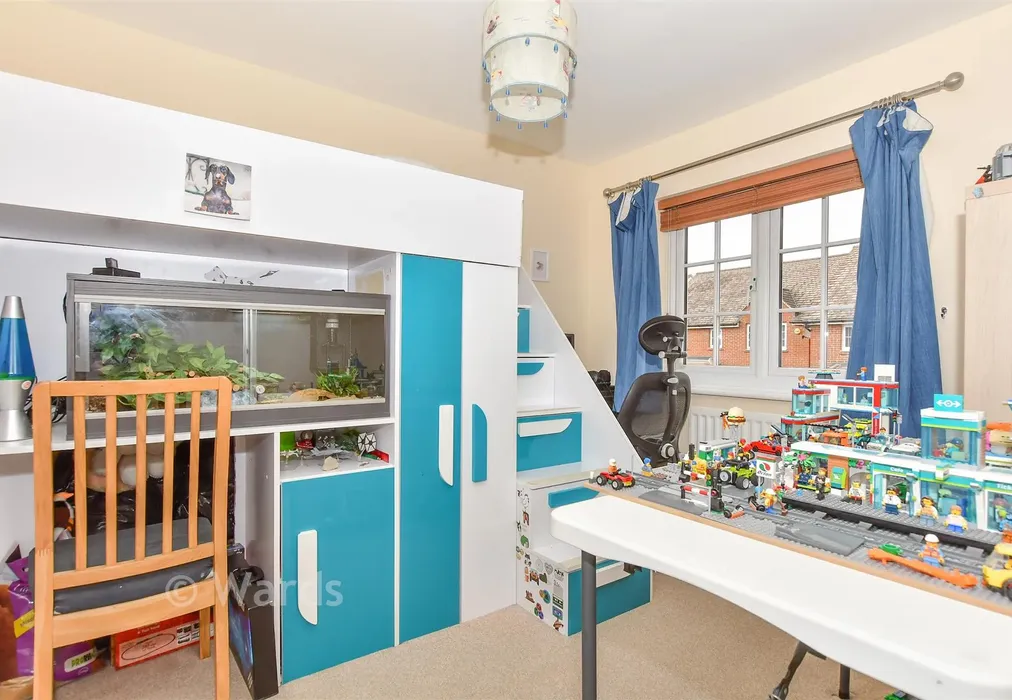 Bedroom 3 - Albion Drive, Larkfield, Aylesford, Kent - Wards of Kent
