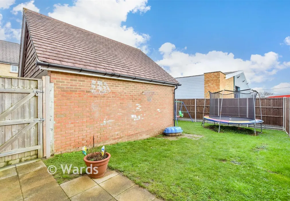 Rear Garden - Albion Drive, Larkfield, Aylesford, Kent - Wards of Kent