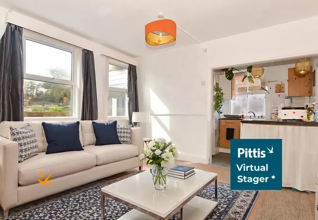 Lounge (Modern style) - Tennyson Road, Freshwater, Isle of Wight - Wards of Kent