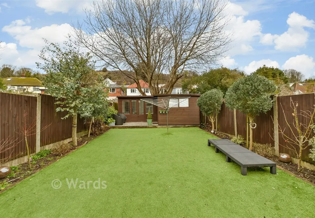 Rear Garden - Elms Vale Road, Dover, Kent - Wards of Kent