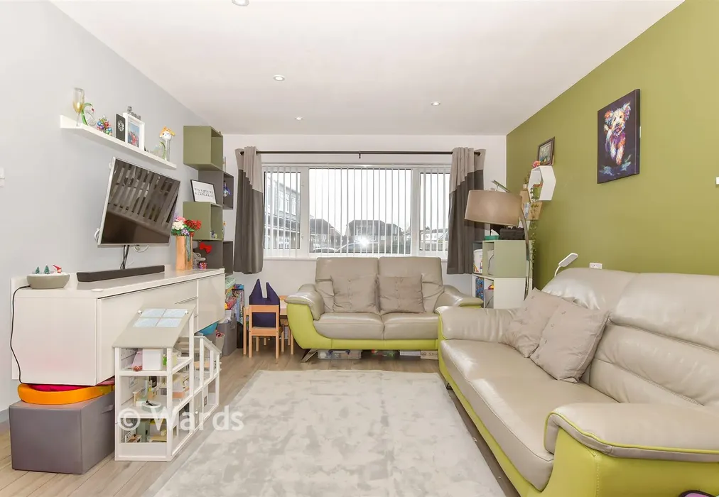 Lounge - Pout Road, Snodland, Kent - Wards of Kent