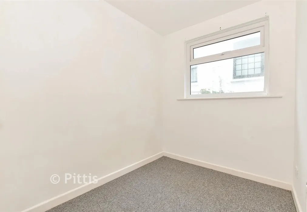 Bedroom 2 - South Street, Ventnor, Isle of Wight - Wards of Kent