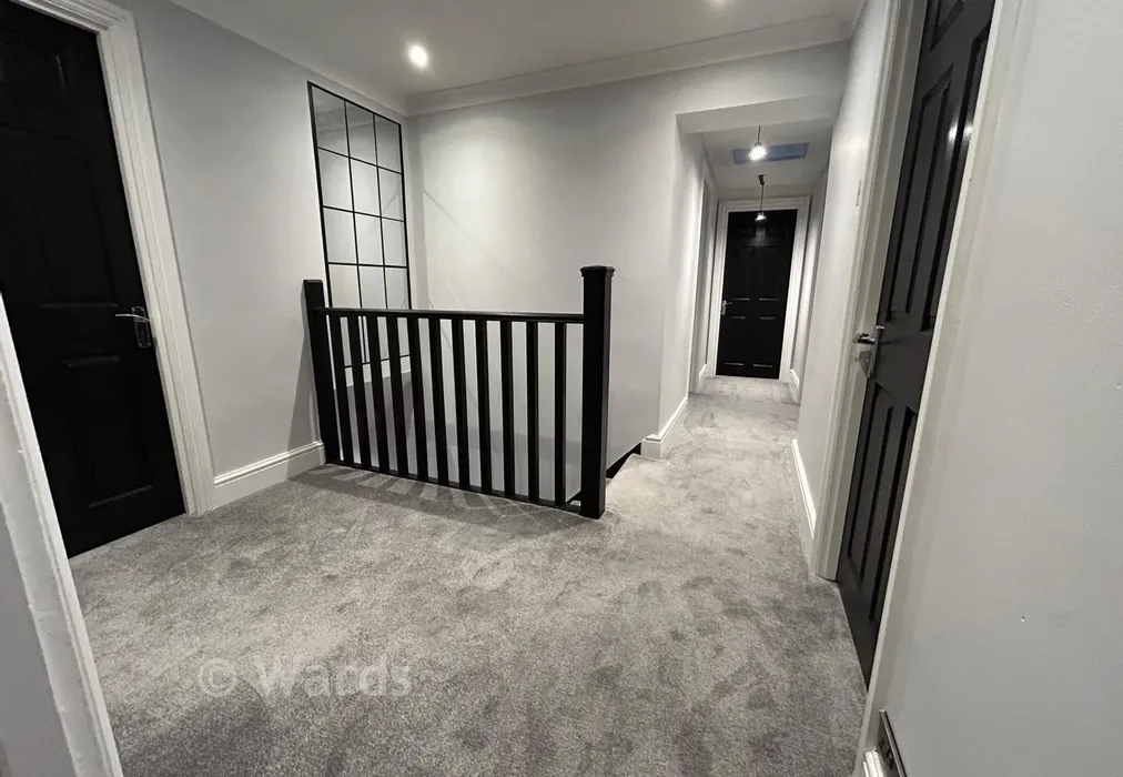 Landing - Crown Acres, East Peckham, Tonbridge, Kent - Wards of Kent