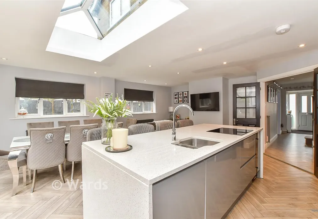 Kitchen/Diner - Crown Acres, East Peckham, Tonbridge, Kent - Wards of Kent