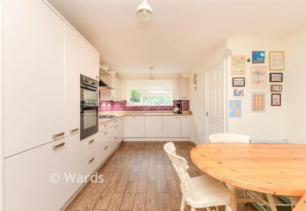Kitchen/Diner - Saddlers Park, Eynsford, Kent - Wards of Kent