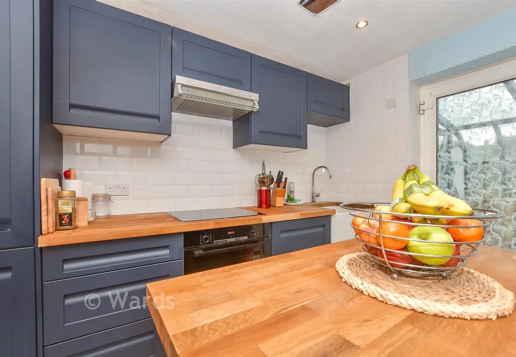 Internal Lifestyle Photograph - North Pends, Kennington, Ashford, Kent - Wards of Kent