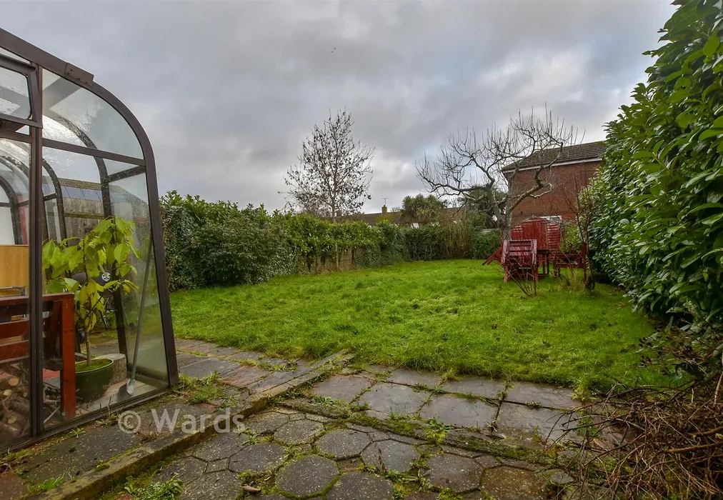 Rear Garden - North Pends, Kennington, Ashford, Kent - Wards of Kent