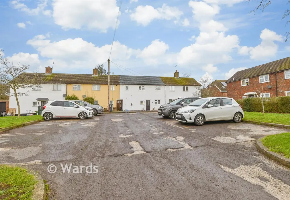 Driveway/Parking - North Pends, Kennington, Ashford, Kent - Wards of Kent