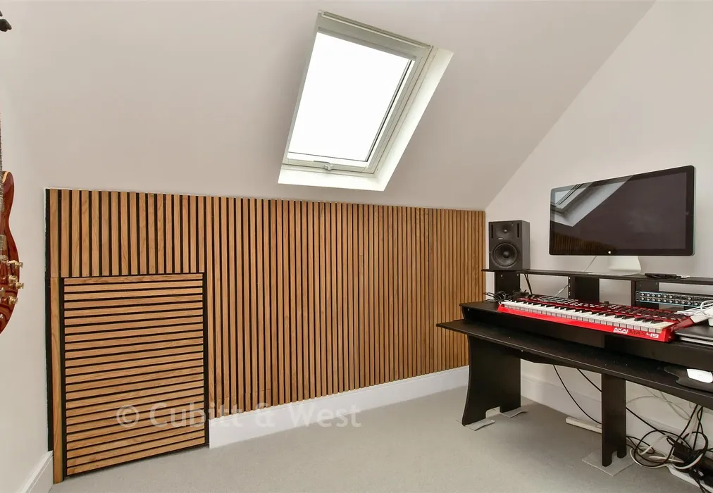 Office - Woodbourne Avenue, Patcham, Brighton, East Sussex - Wards of Kent
