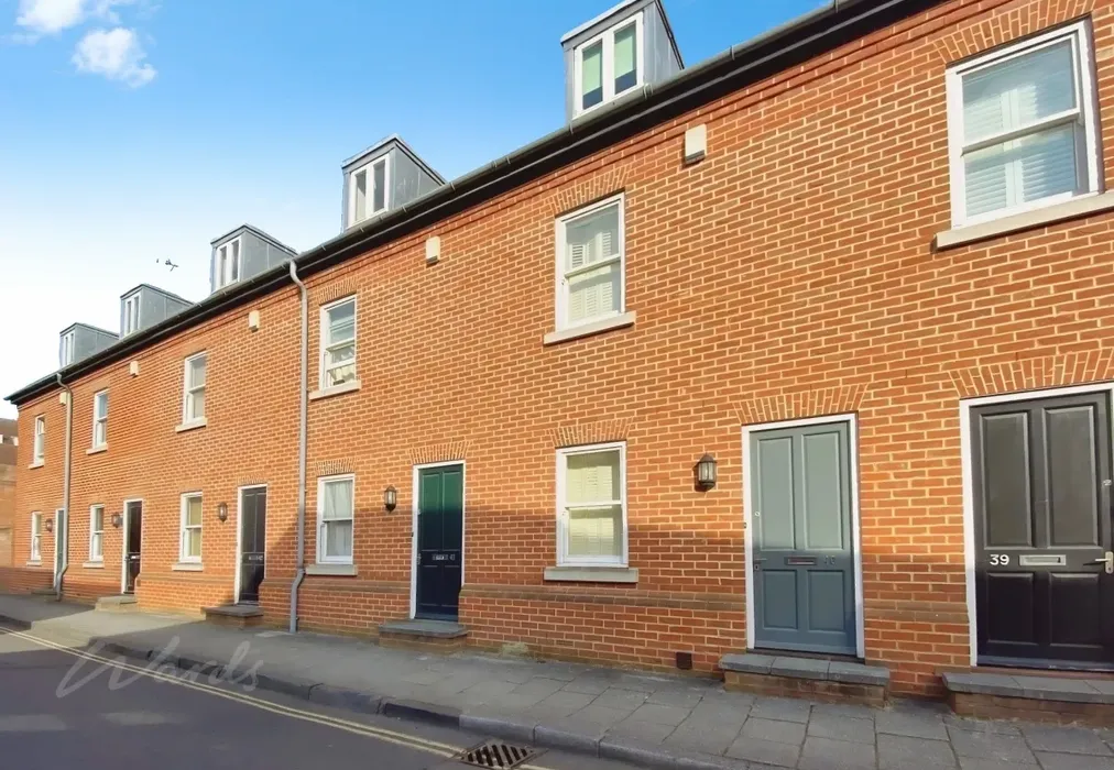 cce7702c-Exterior - Kirbys Lane Canterbury CT2 - Wards of Kent