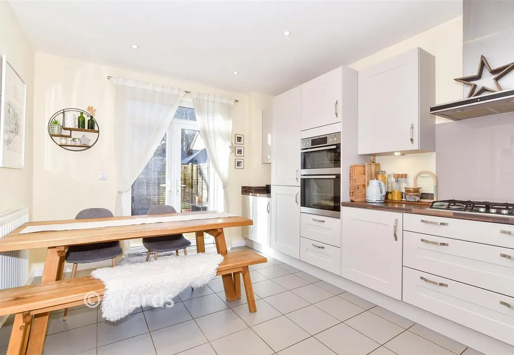 Kitchen/Diner - Chapelfield Way, Allington, Maidstone, Kent - Wards of Kent