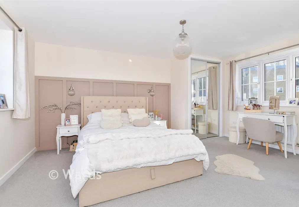 Bedroom 1 - Chapelfield Way, Allington, Maidstone, Kent - Wards of Kent