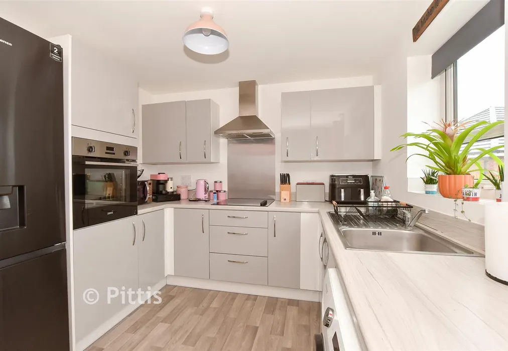 Kitchen/Dining Room - Hollyhock Crescent, Newport, Isle of Wight - Wards of Kent