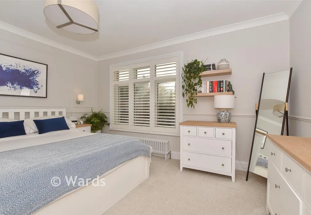 Bedroom 1 - Christchurch Road, Ashford, Kent - Wards of Kent