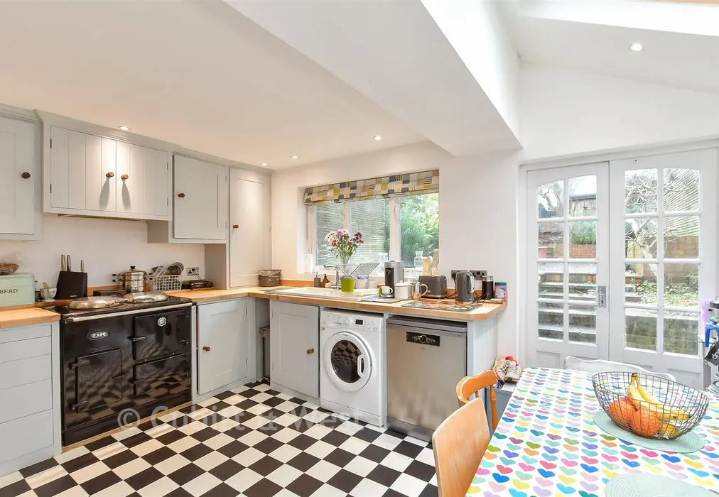 Kitchen/ Breakfast Room - Cleveland Road, Brighton, East Sussex - Wards of Kent