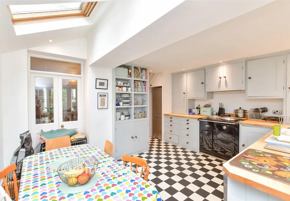 Kitchen/ Breakfast Room - Cleveland Road, Brighton, East Sussex - Wards of Kent