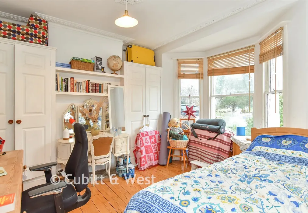 Bedroom 2 - Cleveland Road, Brighton, East Sussex - Wards of Kent
