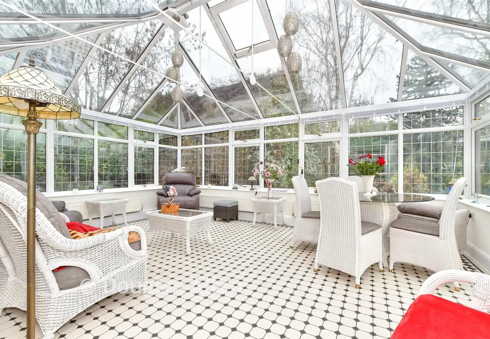 Conservatory Area - Nursery Road, Nazeing, Essex - Wards of Kent