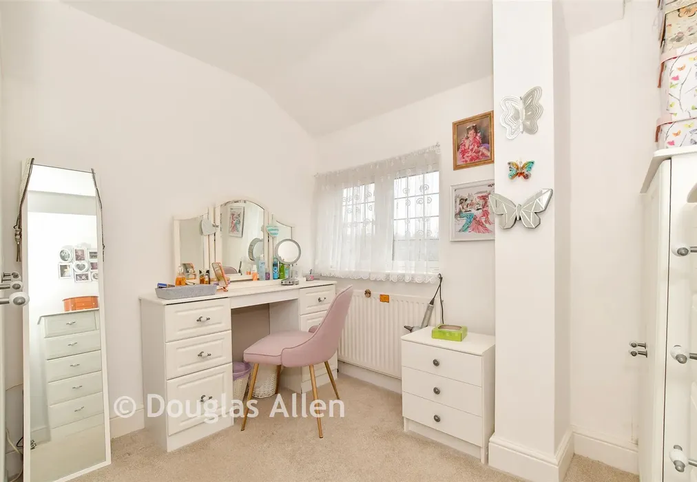 Bedroom 5 - Nursery Road, Nazeing, Essex - Wards of Kent